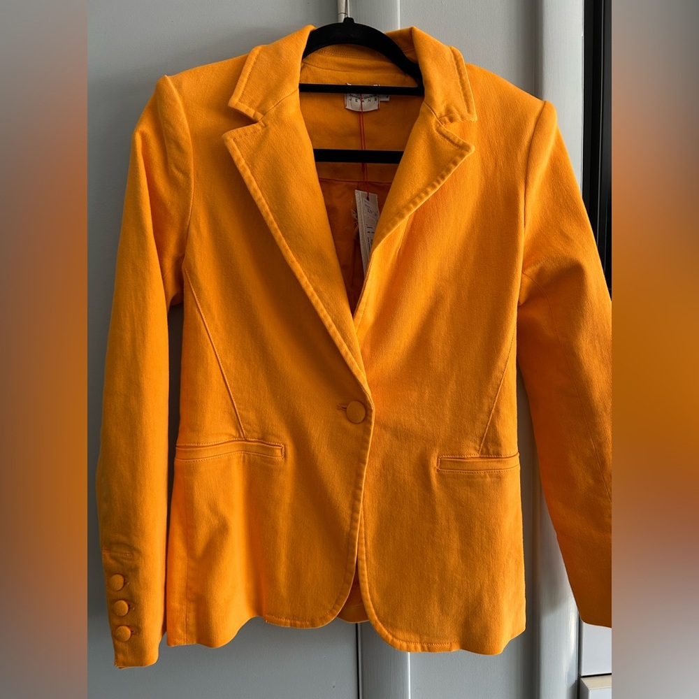 Alice + Olivia Tangerine Blazer, size 4, NWT